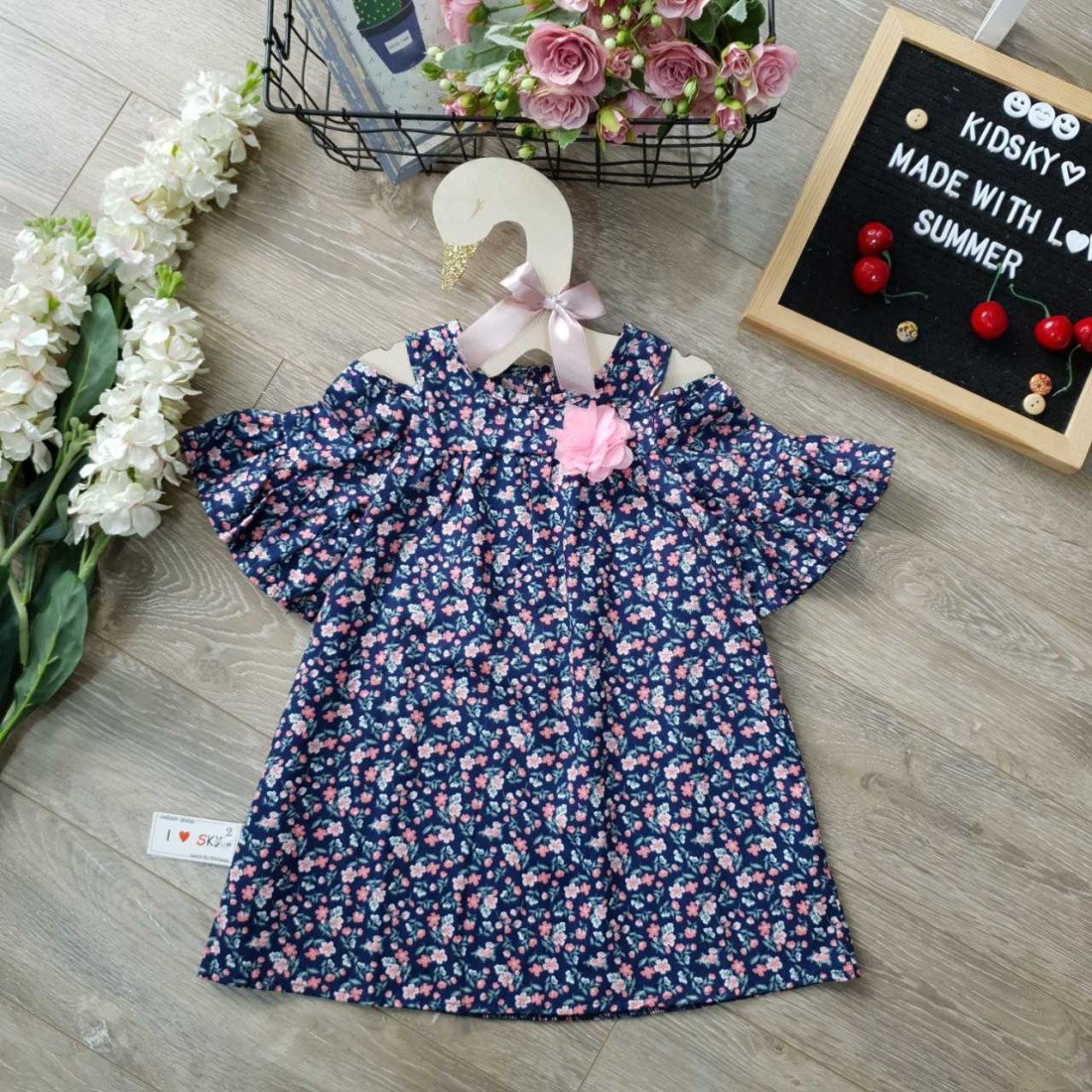 váy trễ vai hoa nhí bé gái -v20275-